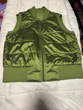 lululemon athletica Olive Green Quilted Sleeveless Bomber Vest